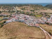 Moradia Típica Algarvia com Anexo e Pátio em Vila do...