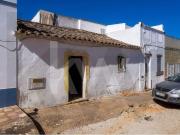 Moradia Típica Algarvia para Recuperar Moncarapacho...
