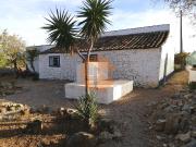 Moradia típica com terreno agrícola em Santa Catarina da...