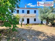 Moradia Típica de Aldeia com Terreno e Anexos Sto André...