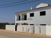 Moradia totalmente reconstruída T4 com Terrenos, Projeto...
