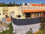 Moradia Tradicional Algarvia com Anexo e Terreno Amplo...