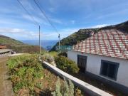 Moradia Tradicional Madeirense com 6 Assoalhadas e Vista Mar