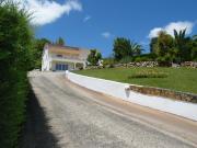 MORADIA TRADICIONAL PORTUGUESA COM PISCINA E VISTAS...