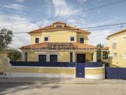 Moradia Única com 10 assoalhadas | Piscina interior...