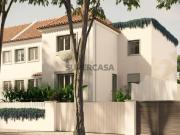 Moradia única no Restelo com jardim