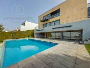 Moradia Única T3 + Edifício de Escritórios Independente...