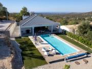 Moradia Única T4 com Excelente Espaço para Receber e...