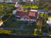 Moradia V11 com piscina interior e exterior em Arcozelo....