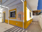 Moradia V2+2 Duplex com garagem, varandas e terraço