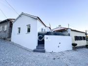 Moradia V2 de Logradouro com Churrasqueira em S. João de...