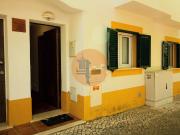 Moradia V2 disponível para arrendamento temporário em Tavira