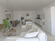 MORADIA V2 REMODELADA COM TERRAÇO EM SÃO VICENTE