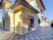 Moradia V4+1 à venda em Altura, concelho de Castro...