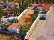 Moradia V3 com logradouro e terreno para arrendamento...