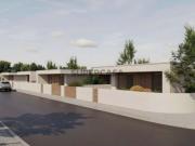 Moradia V3 com piscina e carport no Nadadouro Moradia V3 com piscina e carport no Nadadouro