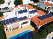 Moradia V3 com piscina e vista mar a 450m da praia