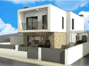 Moradia V3 em São João dos Montes