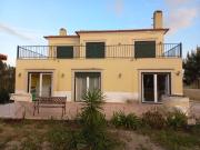 Moradia V4 * Garagem Fechada * Jardim * Churrasqueira...