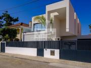 Moradia V4 à venda em concelho de Almada, Setúbal, Portugal