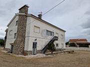 Moradia V4 c/ garagem em 2837m2 c/ poço e anexo V2