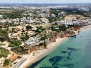 Moradia V4 com garagem Praia do Vau Portimao Algarve