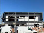 Moradia V4 com Piscina e Acabamentos de Excelência na...