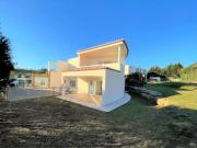 Moradia V4 com piscina em Belas