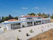 MORADIA V4 CONTEMPORÂNEA EM FERRAGUDO ALGARVE