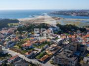 Moradia V4 de Luxo Chave Na Mão