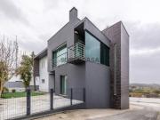 Moradia V4 isolada a 3min de Leiria