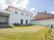 Moradia V4 moderna Remodelada Cortes Leiria