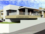 Moradia V4 na cidade de Leiria