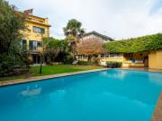 Moradia V4 no Lidador, no Porto, com jardim e piscina