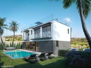 Moradia V4 nova e moderna com piscina e jacuzzi