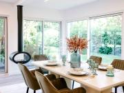 Moradia V4 totalmente remodelada na Herdade da Aroeira