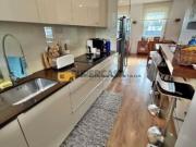 Moradia V4 Transformada em V2, na Senhora da Hora