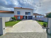 Moradia V5 à venda em A dos Cunhados, concelho de Torres...