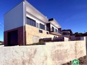 Moradia V5 com garagem e piscina entre as praias de São...