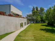 Moradia V5 com jardim e piscina, à venda, Póvoa de Varzim