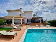 Moradia V5 com piscina Faro