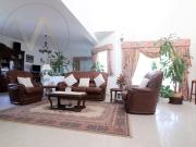 Moradia V5 espaçosa em zona calma e tranquila Faro