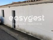 Moradia V5 localizada na típica aldeia alentejana de Selmes