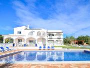 MORADIA V6 ISOLADA | VALE MOURO | PISCINA | REMODELADA |...