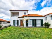 Moradia V7 com Piscina e Garagem