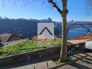 Moradia Zona Histórica Porto Vistas desafogadas p/ rio Douro