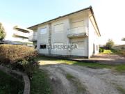 Moradias geminadas em Barcelinhos