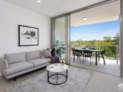 Morden Apartment in Greenslopes