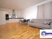 Mordern 2 Bed Flat With Balcony In East London