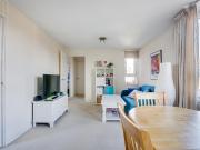 More Close, St Paul's Court, London, W14 1 bed flat...